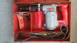 Hilti TE 17 Hammer Drill sds plus with bits and case.