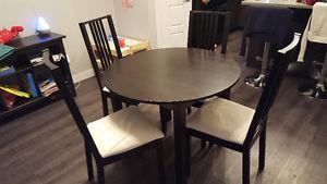 Ikea kitchen table & 4 chair's
