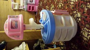 Little Tykes kitchen