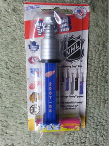 NHL Detroit Red Wings Stanley Cup  Pez Dispenser
