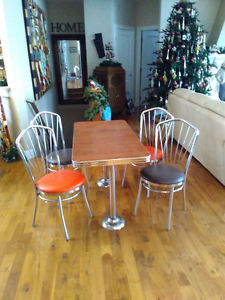 Retro A&W Tables and Chairs