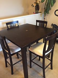Table & Chairs - Need Gone ASAP!
