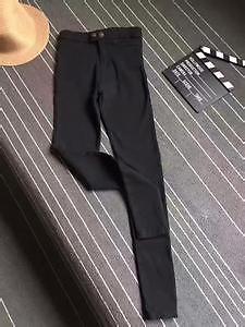 Ultra-stretch tight black trousers