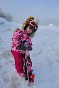 Wanted: WANTED kids downhill cm skis and boots