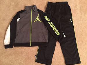 Air Jordan Outfit Size 6/7 New Without Tags