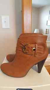 Bos and Co boots size 9 - NEW