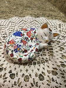 From Turkey, a Birlik hand painted cat