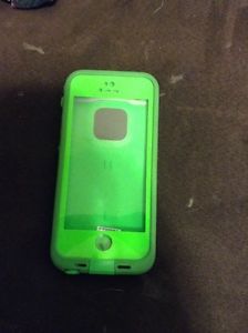 Green life proof iPhone 5/5s/se case,