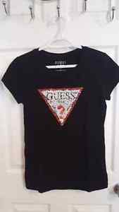 Guess tops size large - like new!!