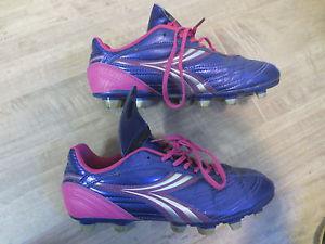 Ladies Diadora size 9 soccer cleats- used outdoors for 2