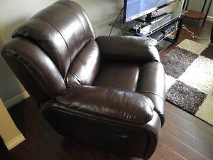 Leather Recliner..... Mint condition