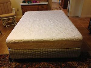 Mixed-foam double bed