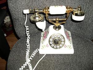 REDUCED,,,,, CRADLE PHONE,SOUTHEM TELECOM