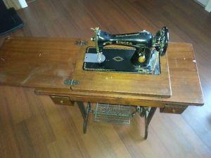 Singer sewing machine peddle style