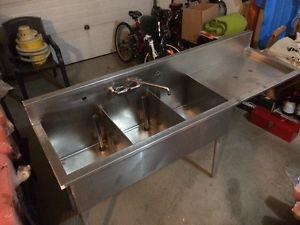 Stainless steell sink