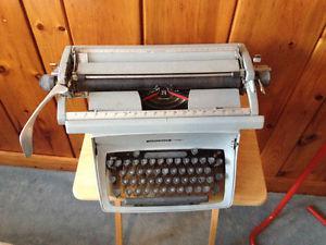 Typewriter: Underwood Five- Best Offer
