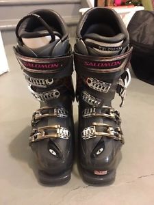 Women's Salomon Scarlet Downhill Ski Boots -Size 5.5