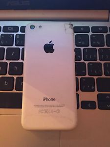 iPhone 5c with cracked screen
