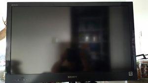 32" Sony LCD TV AND MONITOR