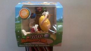 Collectable Golf M&M dispenser, brand new in box
