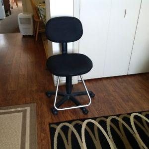 Drafting office chair