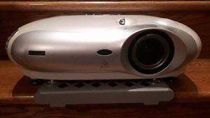Epson powerlite 200+ projector with ceiling mount