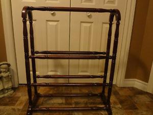 FOR SALE ONE QUILT RACK
