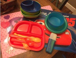 Kids plates, utensils and 2 placemats