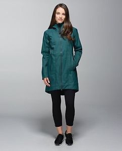 LOOKING FOR: Lululemon Right as Rain Jacket