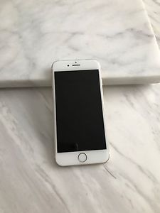 Mint condition Telus iPhone 6 (16gb) white/gold