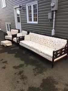 Price drop! Antique chesterfield, 2 chairs and ottoman for