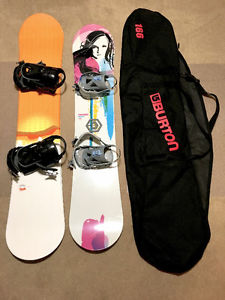 Snowboard pair with bindings and bag