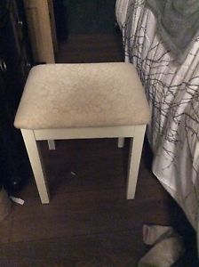 Stool for dressing table