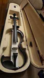 4/4 Electric violin with accessories