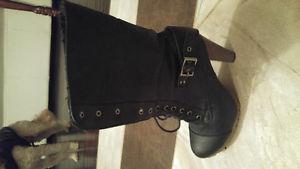 Almost new leather boot