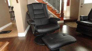*Brand new* Reclining chair with ottoman