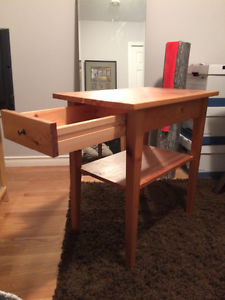 End table/ night stand