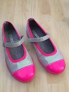 Girls sparkly shoes. Size 2