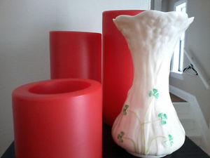 Irish Belleek vase from  in perfect shape