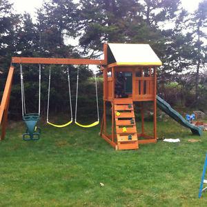 2 year old wooden swing set