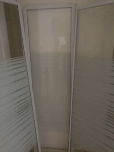36" neo-angle shower stall