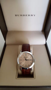 [Burberry] Leather Watch
