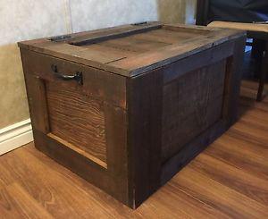 Coffee table/trunk