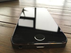IPhone 5S 16GB - Great condition, willing to negitiate