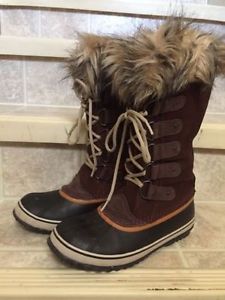 **PRICED REDUCED, NEED TO SELL!** Sorel Winter Boots