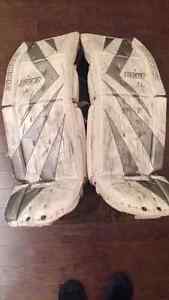 Price Reduced Again - Simmons 993 Goalie Pads Size Senior 34