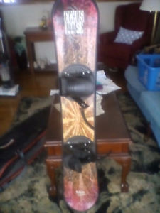 SNOWBOARD AND CARRING CASE