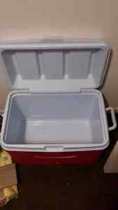Selling my Rubbermaid cooler
