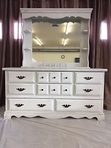 Solid Wood Dresser with Hutch