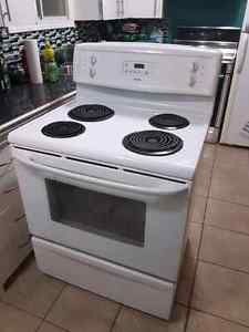 30" electric range. Burner trays rusted. Otherwise it works